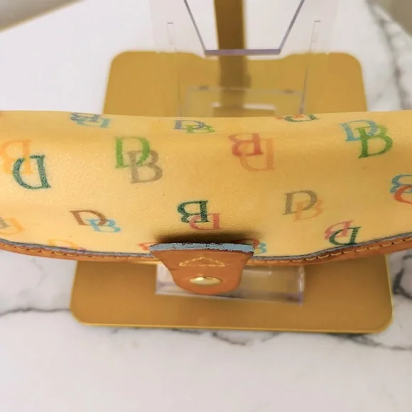 Dooney & Bourke Vintage Rainbow DB Vinyl Leather Multicolor‎ Wristlet - Picture 5 of 11